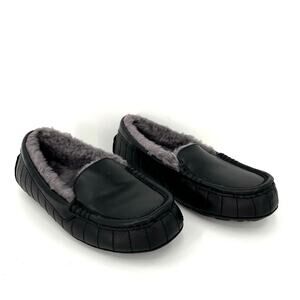 Rare UGG Star Wars Darth Vader Ansley black leather shearling women’s loafers